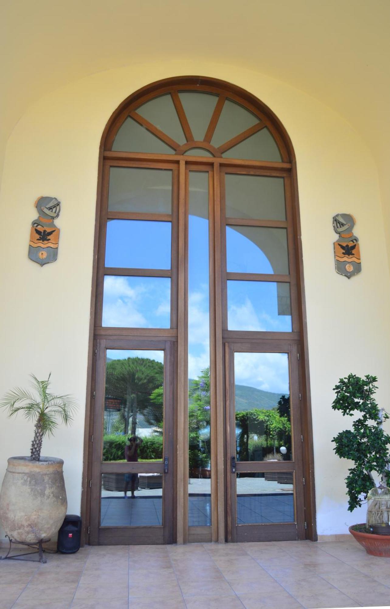 Hotel Il Cavaliere Sarno Buitenkant foto