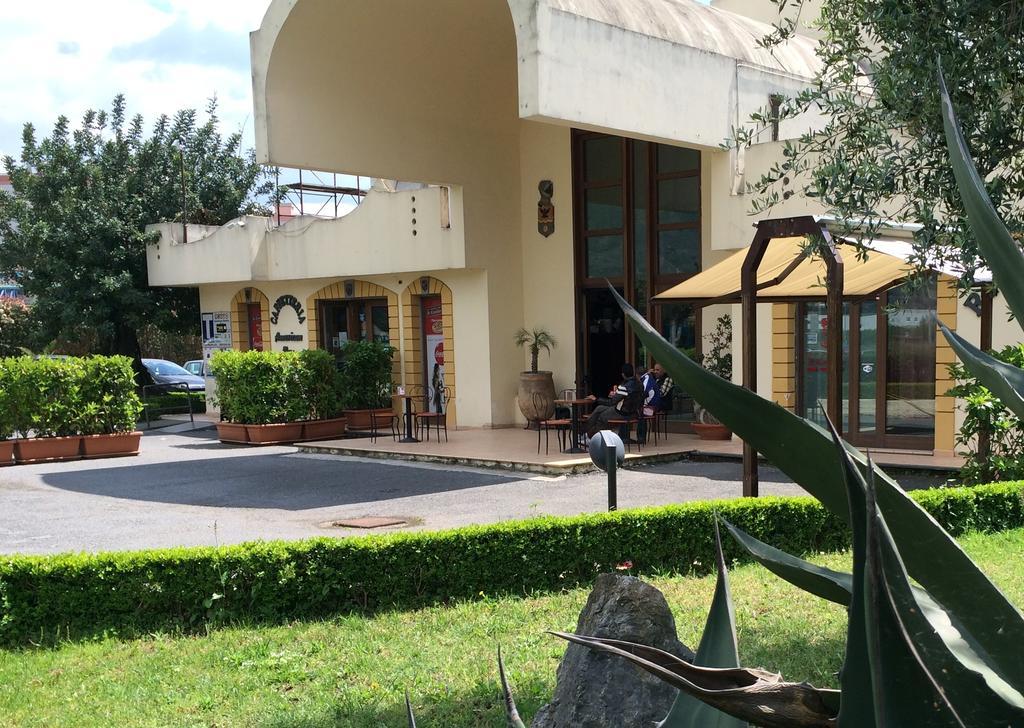 Hotel Il Cavaliere Sarno Buitenkant foto